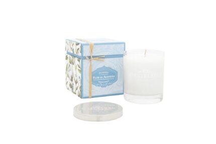Cotton Flower  Candle