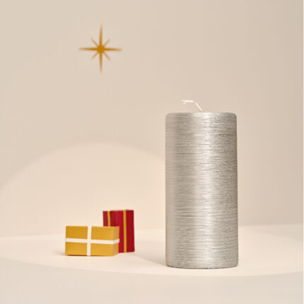 Metallic cylinder candle 25h Silver