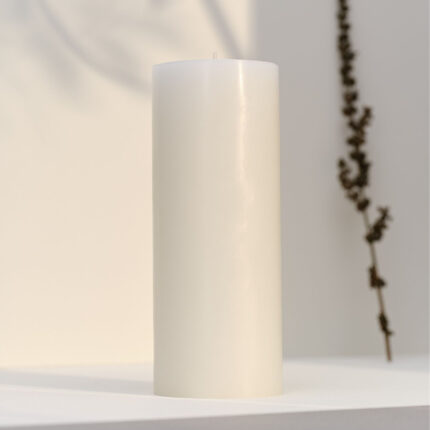 Cylindrical candle 125h Timeless White