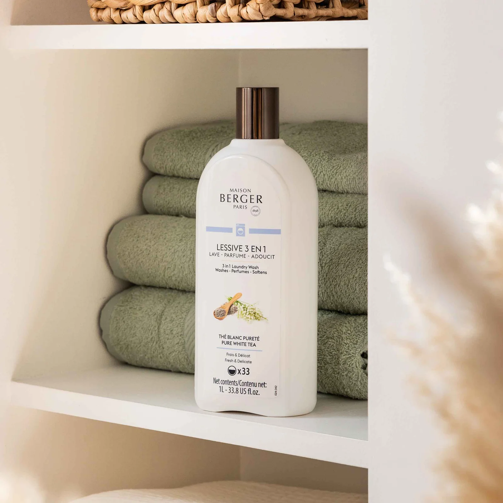 Pure White Tea 3 in 1 Laundry Wash 1 litre - Image 2